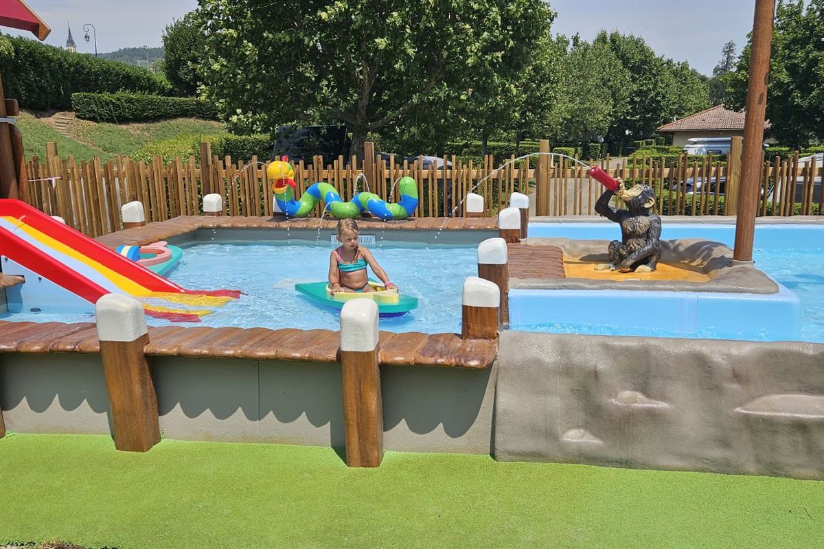 Camping La Grappe Fleurie 5*