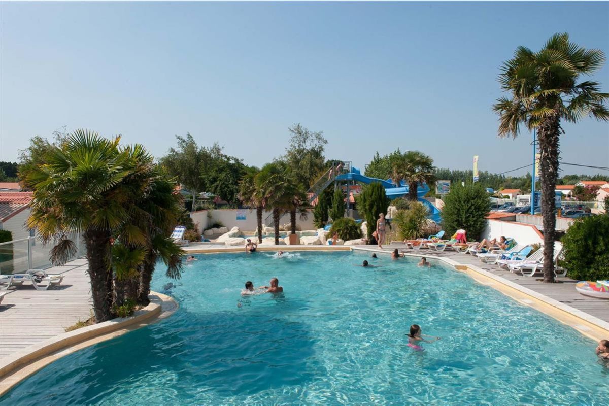 Camping L'Abri Des Pins 4*