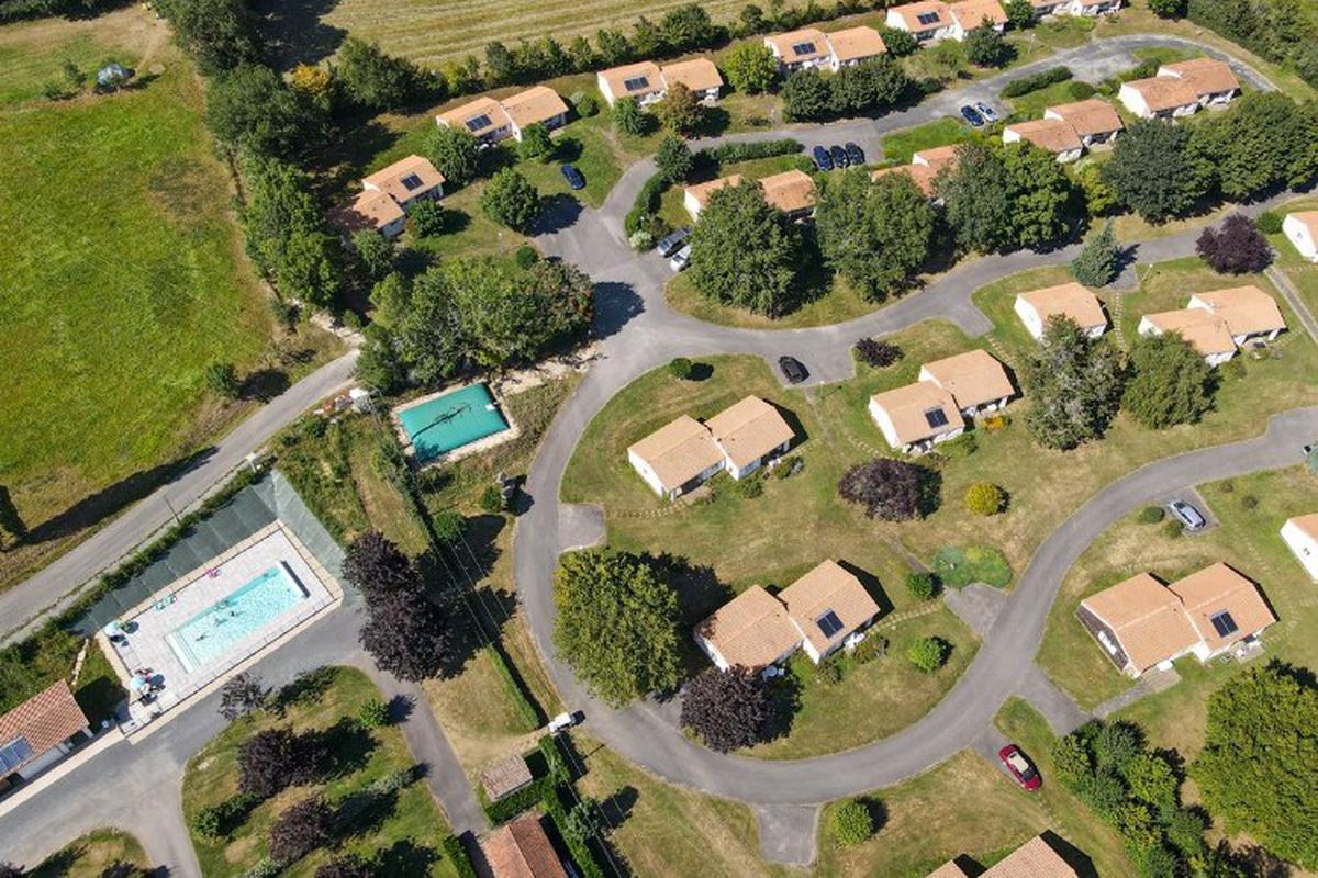 Camping Domaine Du Lambon 2*
