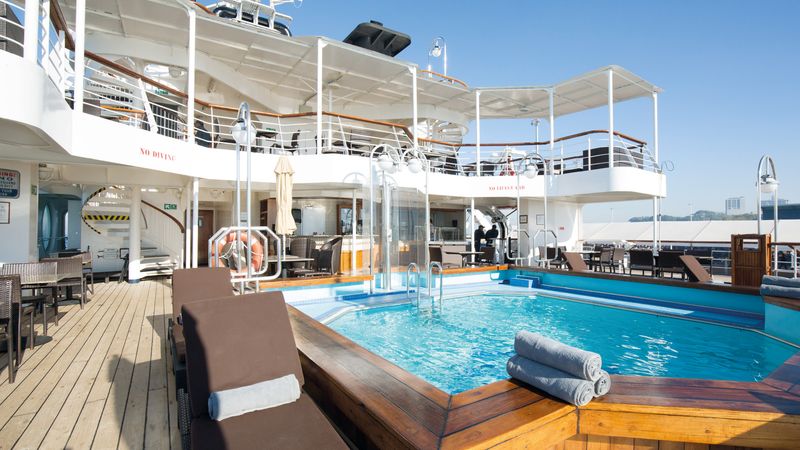 Croisière et Randonnées autour de la Corse - Les Plus Beaux Sentiers de l'île de Beauté