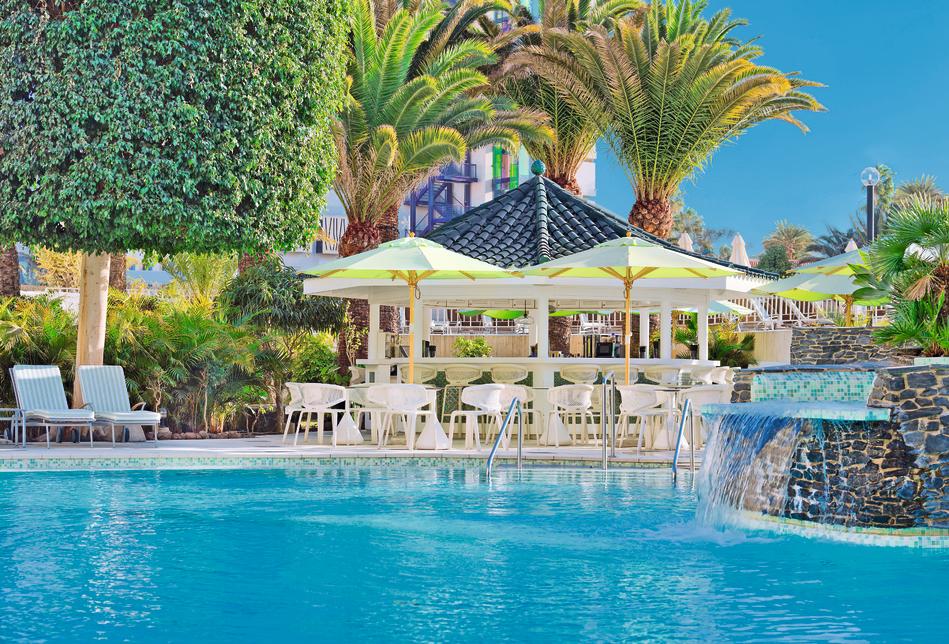Hôtel Seaside Sandy Beach 4*