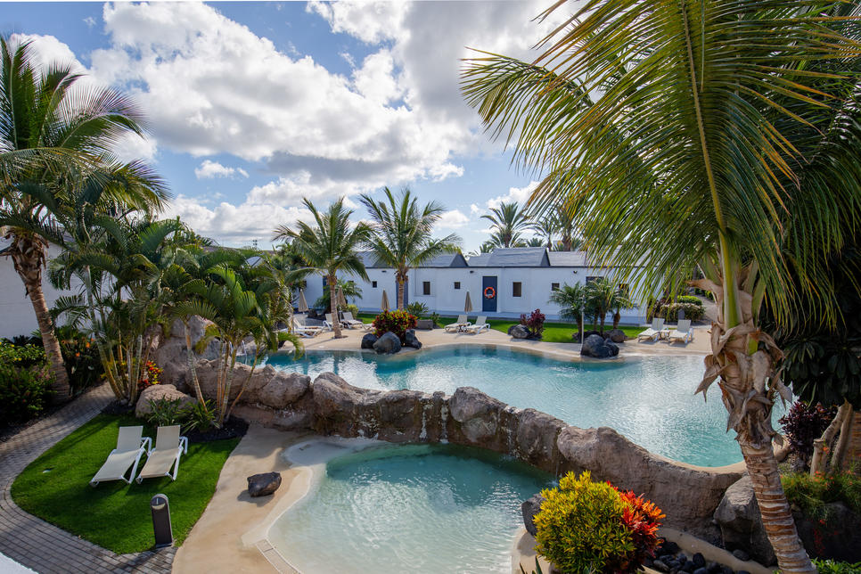 Hôtel R2 Bahía Playa Design Hotel & Romantic Fantasia Suites 4*
