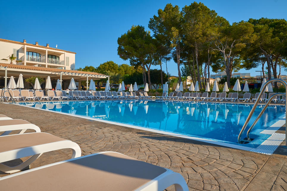 Aparthotel Floriana Resort 3*