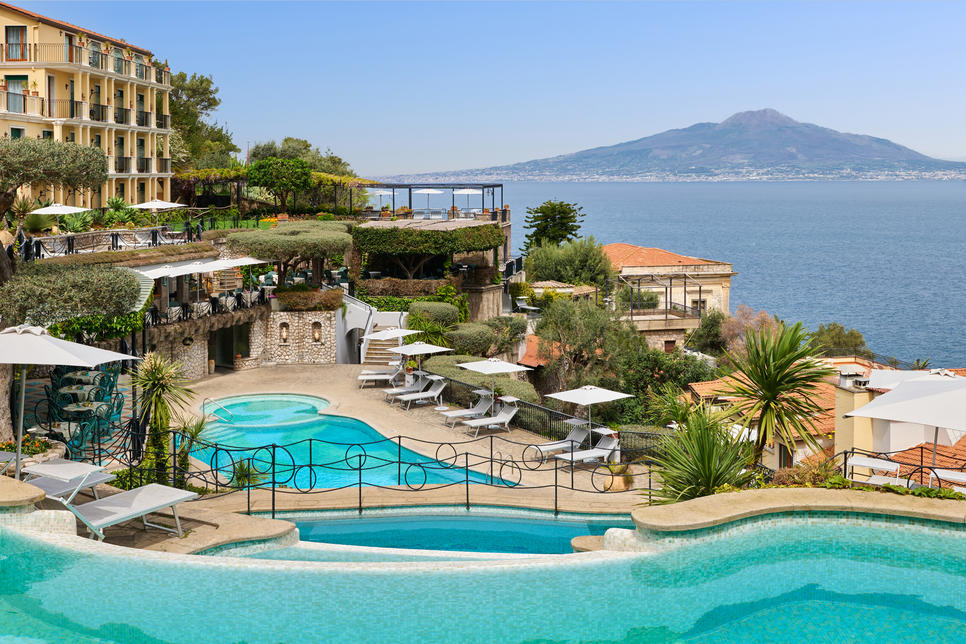 Grand Hôtel Capodimonte 4*