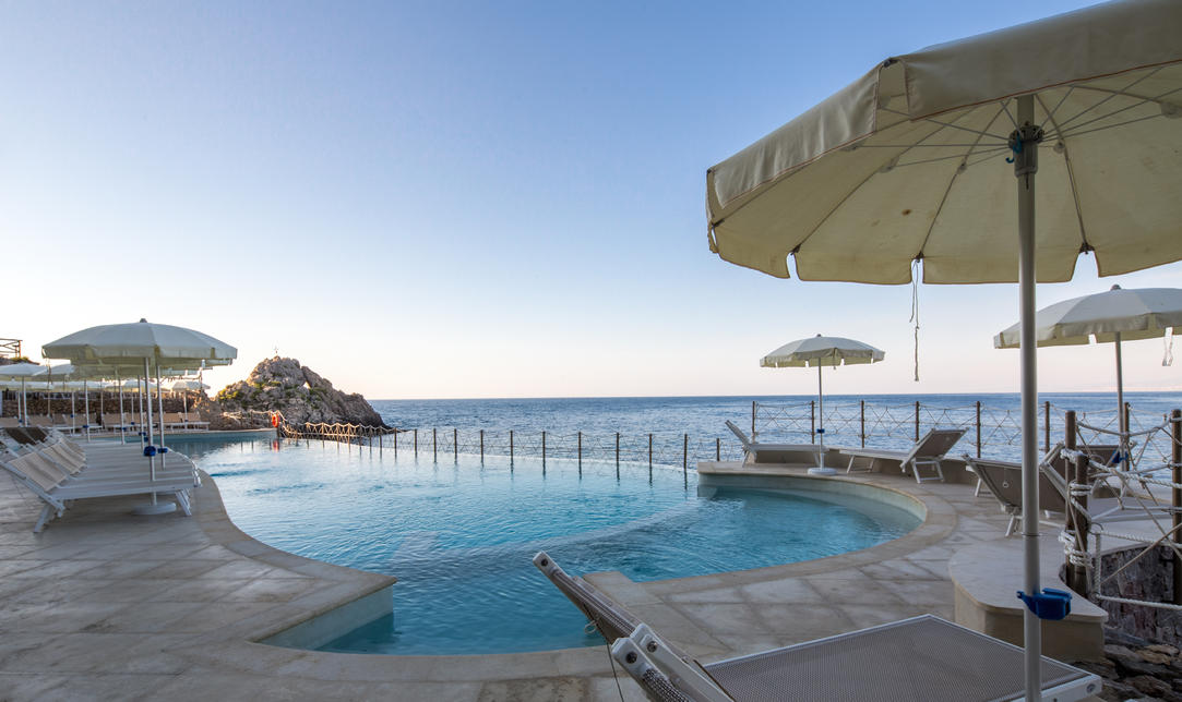 Unahotels Capotaormina 4*