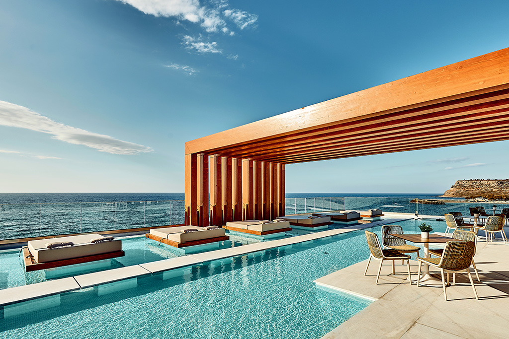 Hôtel Enorme Santanna Island 5*