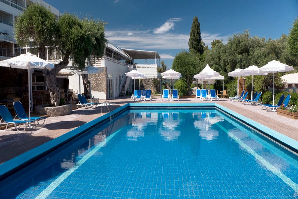 Smart club Golden Alexandros Hôtel 4*