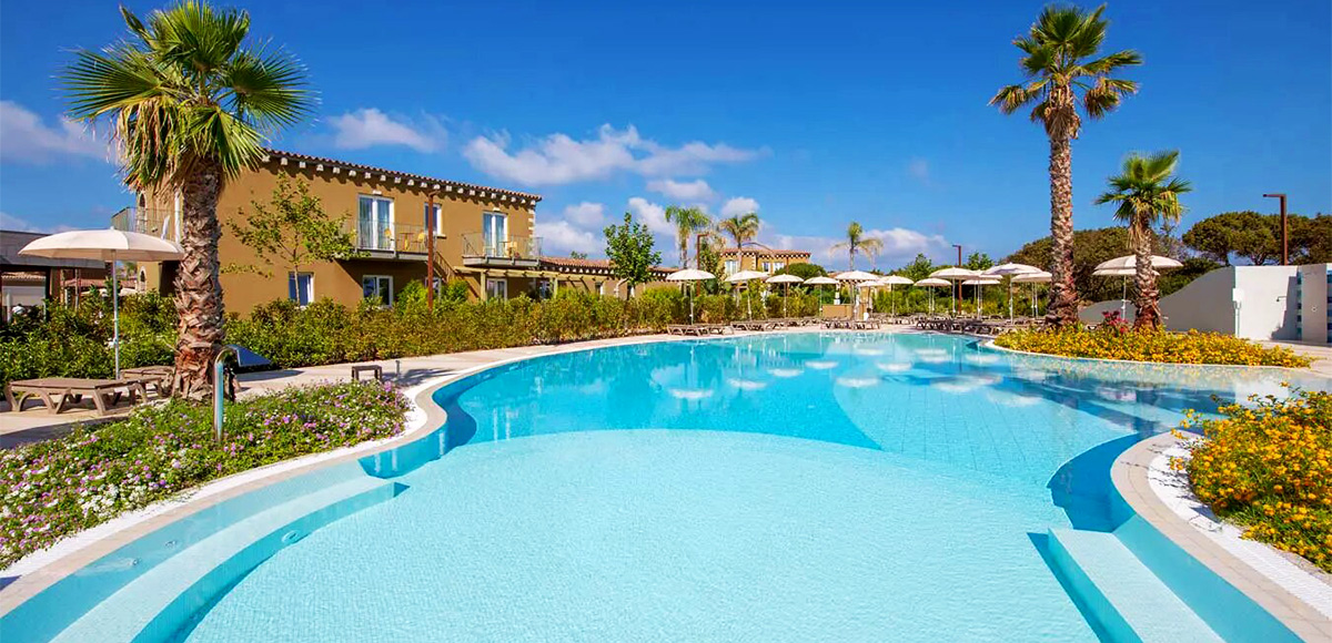 Hôtel Is Serenas Badesi Resort 4*