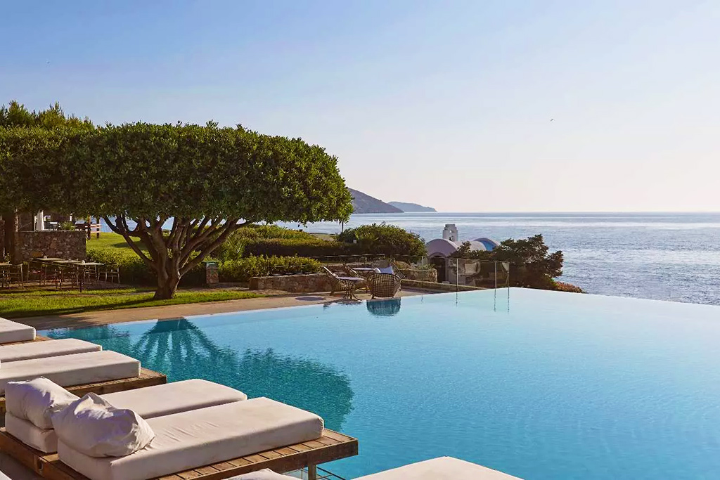 Hôtel St. Nicolas Bay Resort & Villas 5*