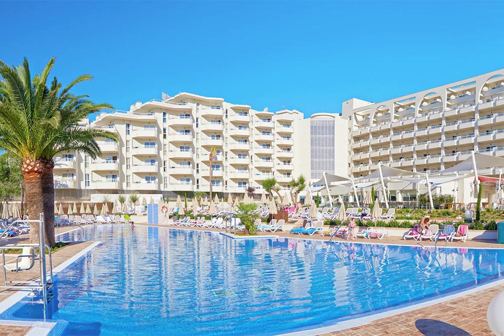 Hôtel Hipotels Coma Gran 4*