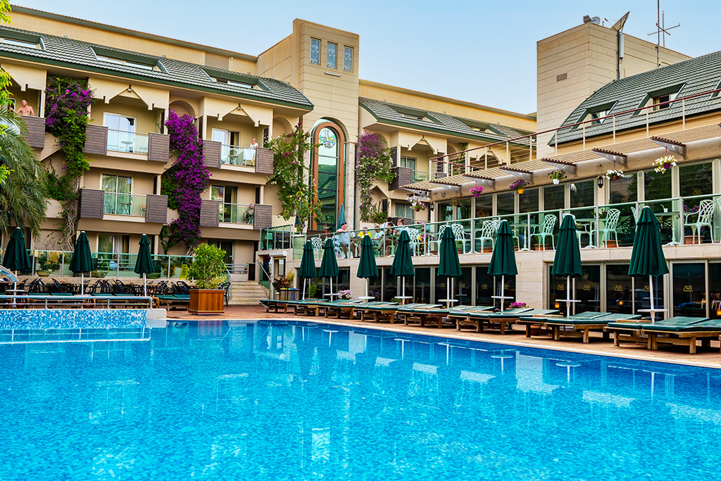 Ambassador Hôtel 4*