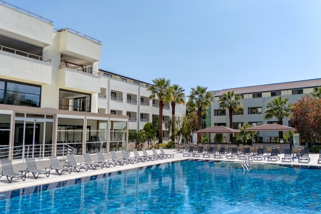 Proxima Hôtel 4*