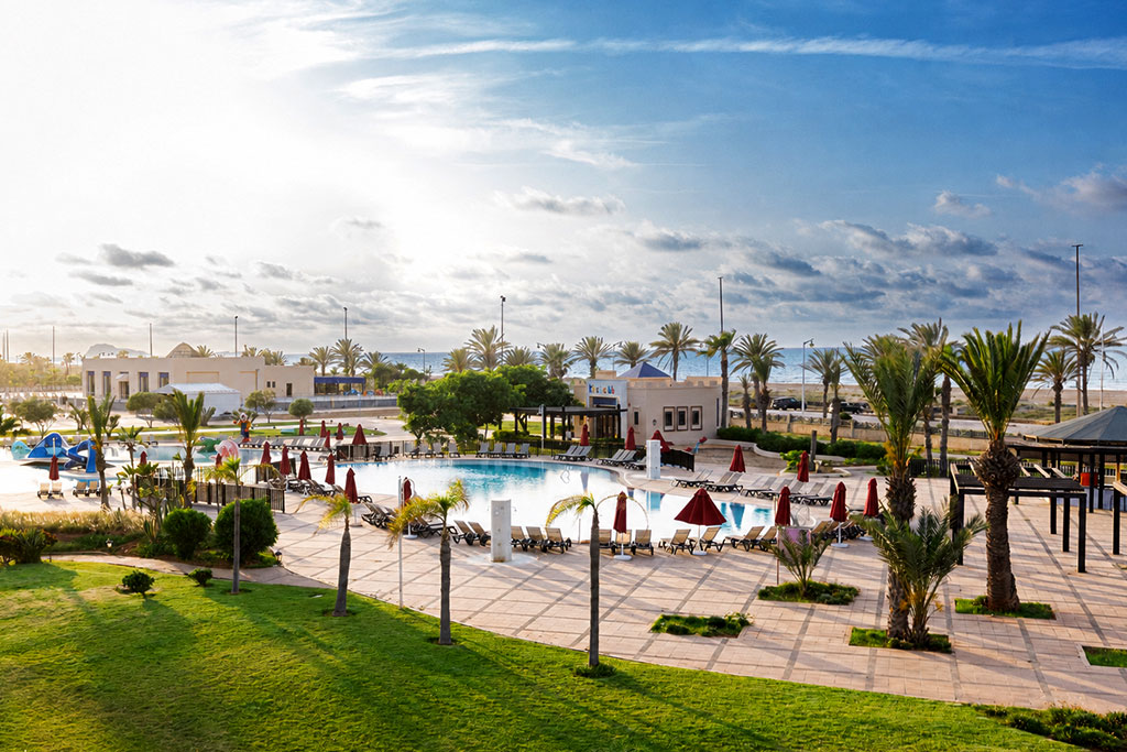 Smart Club Oasis Beach & Spa 5*