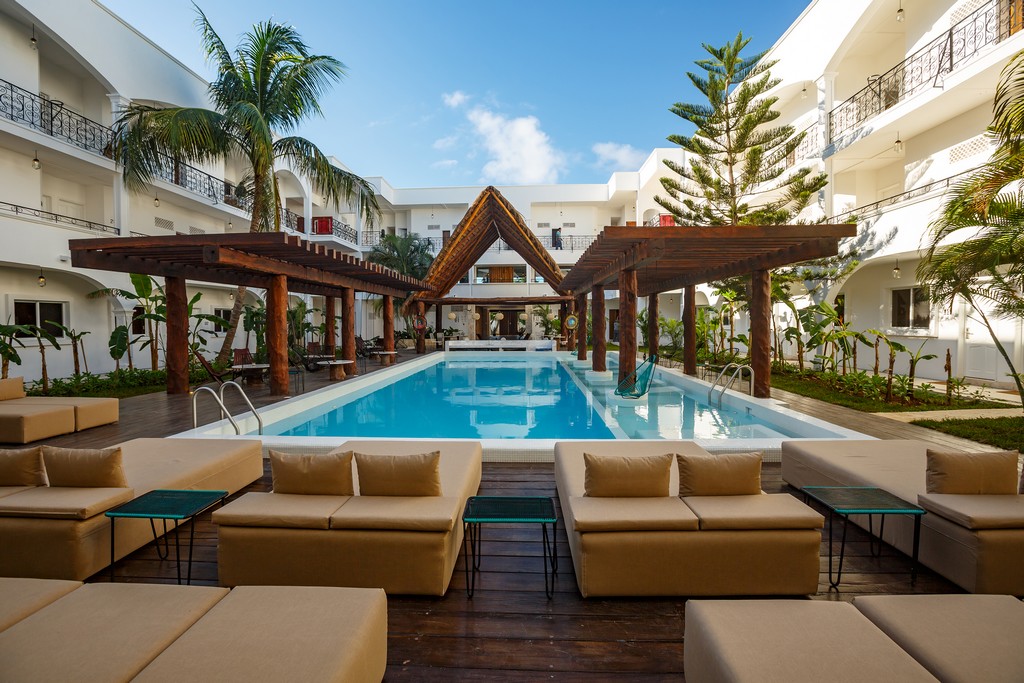 Ôcombiné Ôcity Xperience HM Playa del Carmen 4* & Ôclub Grand Sirenis Mayan 5*