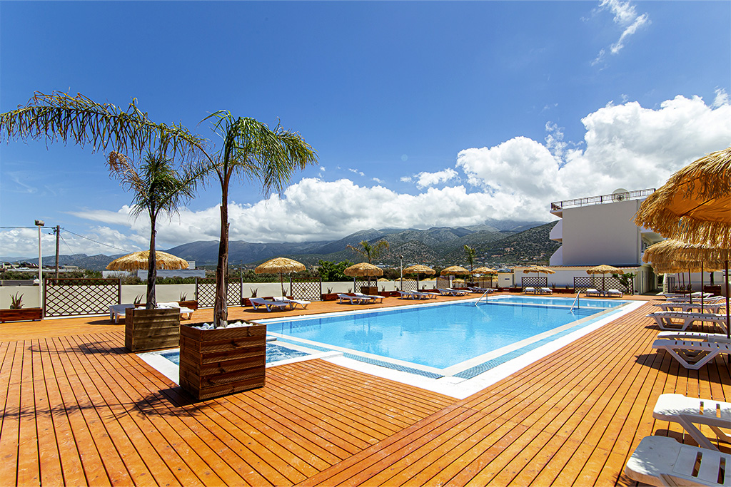 Triton Hôtel 3*