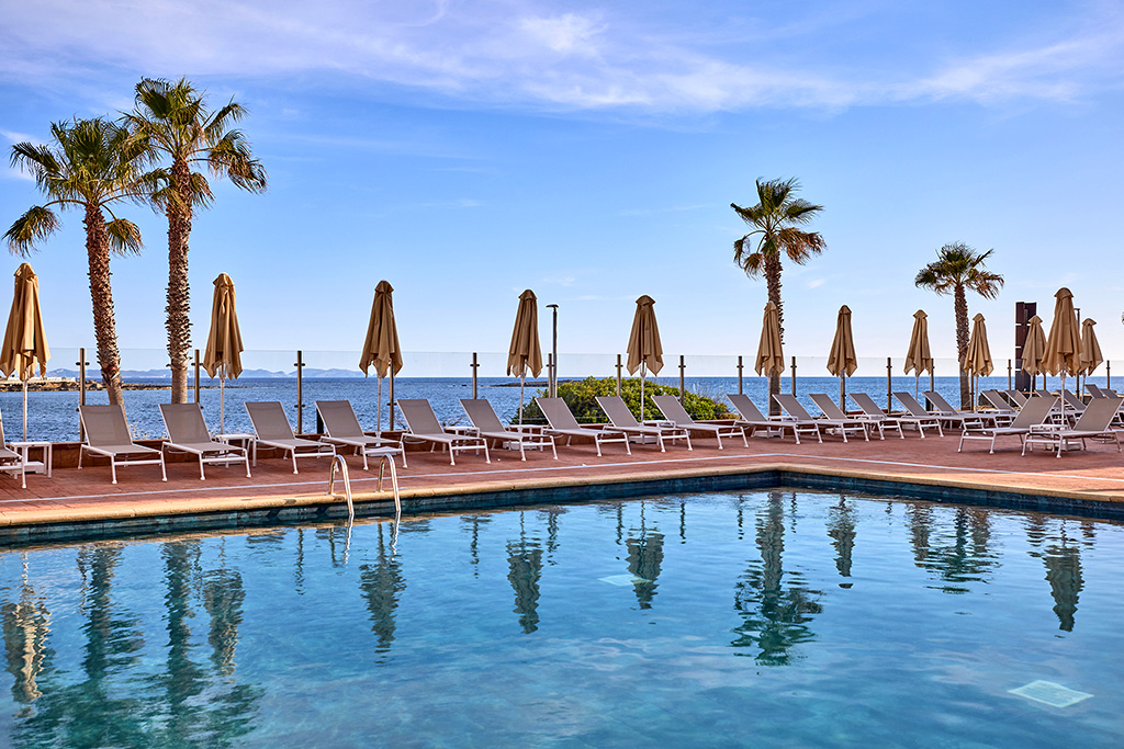 Universal Hôtel Romantica 3*