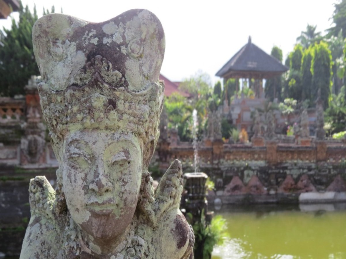 Candidasa > Sanur (Env. 50 Km) 0
