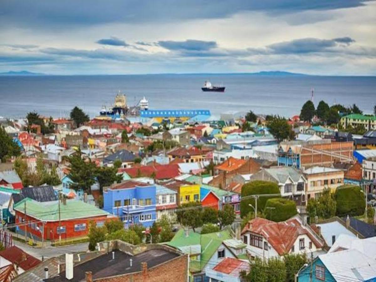 Puerto Natales > Punta Arenas 0