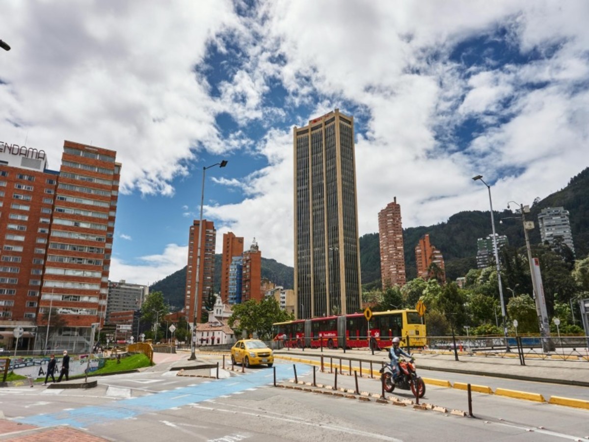 (✈) /Arrivée à Bogota 0