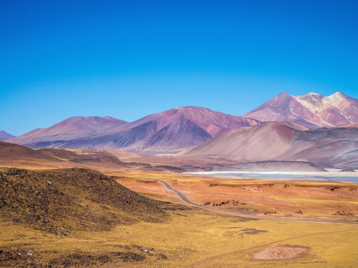 Santiago > Calama > San Pedro De Atacama > Vallee De La Lune (1 Vol Intérieur + Environ 140km – 2h De Route) 0