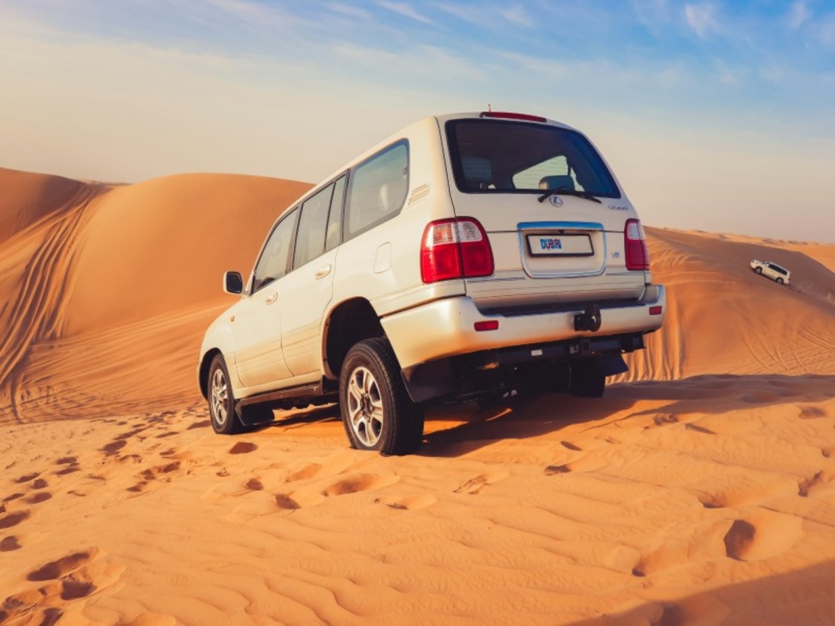 Dubaï – Am: Libre (P/ /D) Pm: Safari Bbq Dans Le Desert 0
