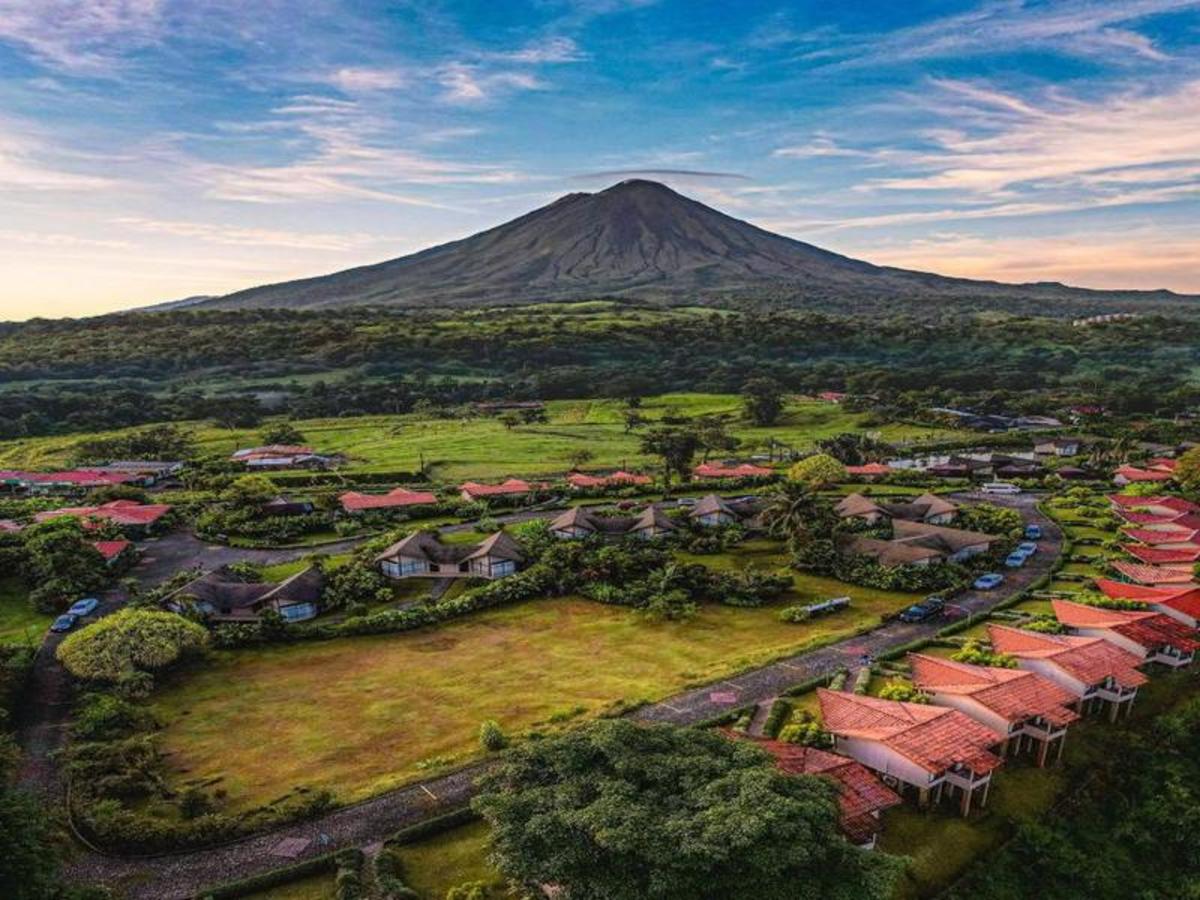 Départ Pour La Fortuna, Arenal 0