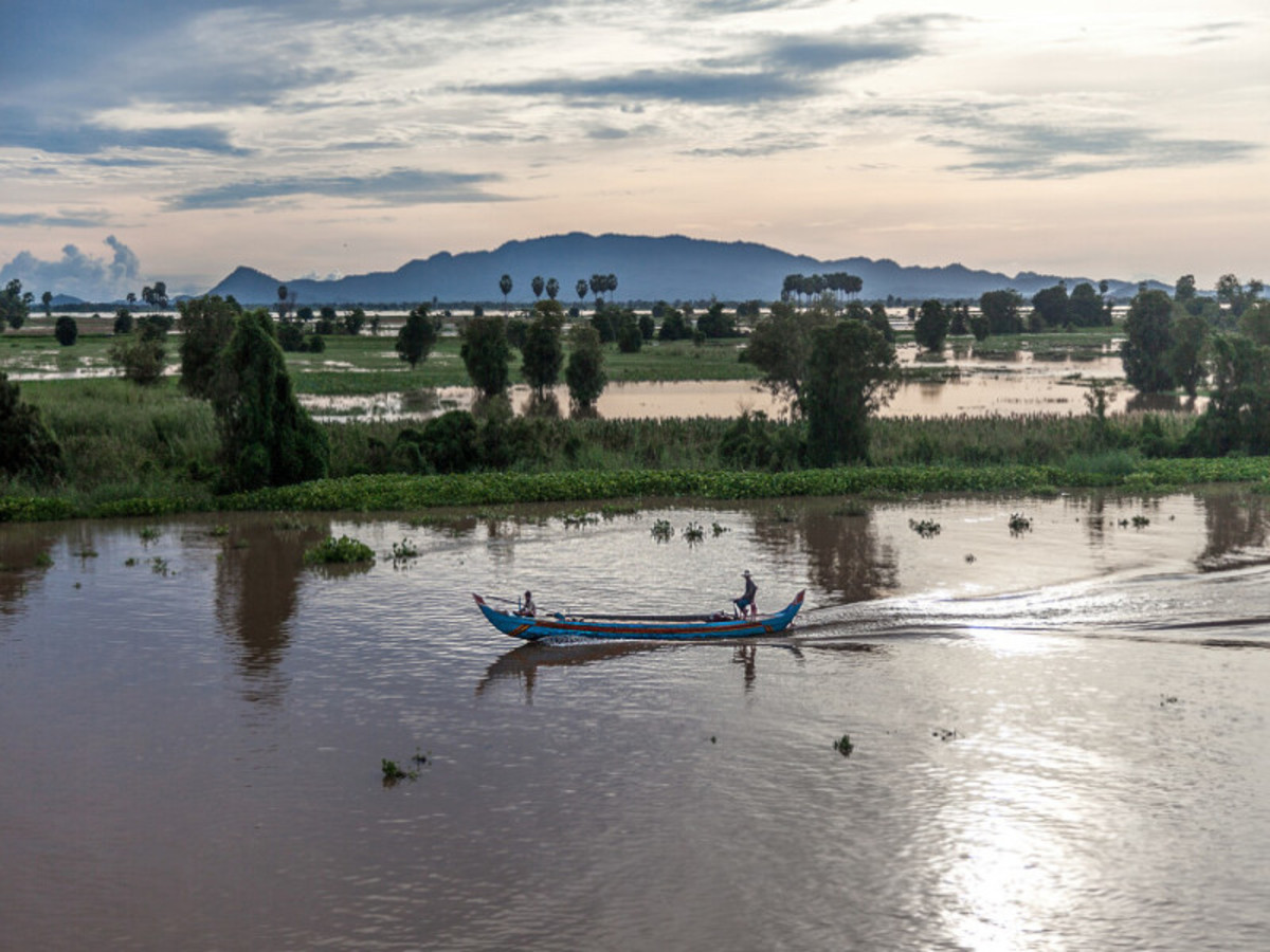 Village Flottant Sur Le Lac Tonlé Sap 0
