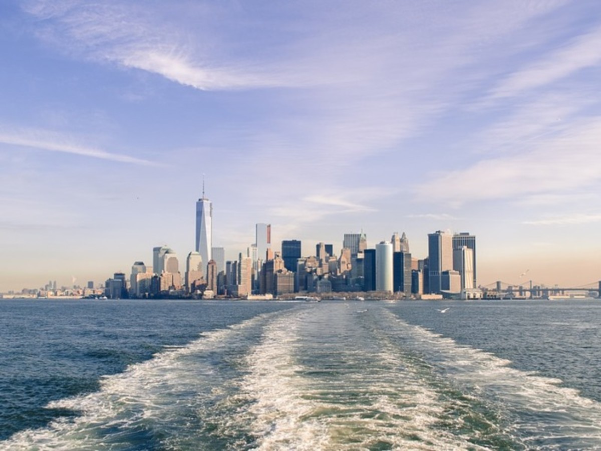 New York Battery Park (Ferry) Staten Island > Philadelphie (150 Km – 2h) 0