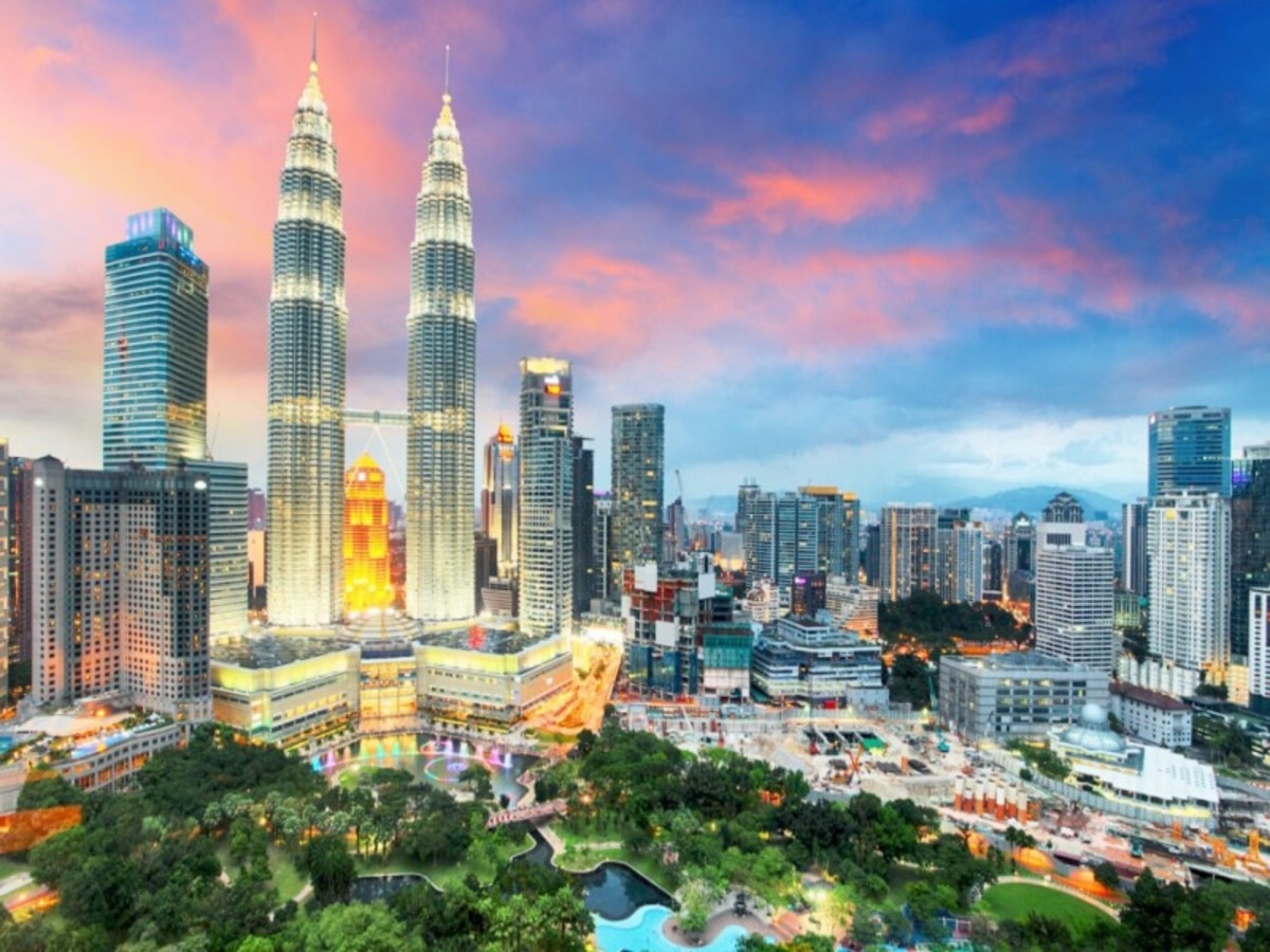 Malacca > Kuala Lumpur (Env. 210 Km) 0