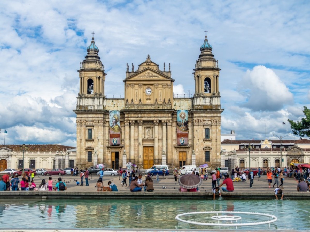 Jour 6 Antigua > Guatemala City (45 Km/01 H30) > Mexico 0