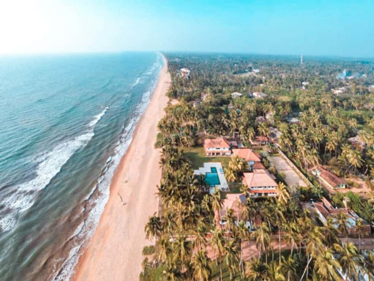 Bandarawella > Galle > Wadduwa (Env. 310 Km) 0