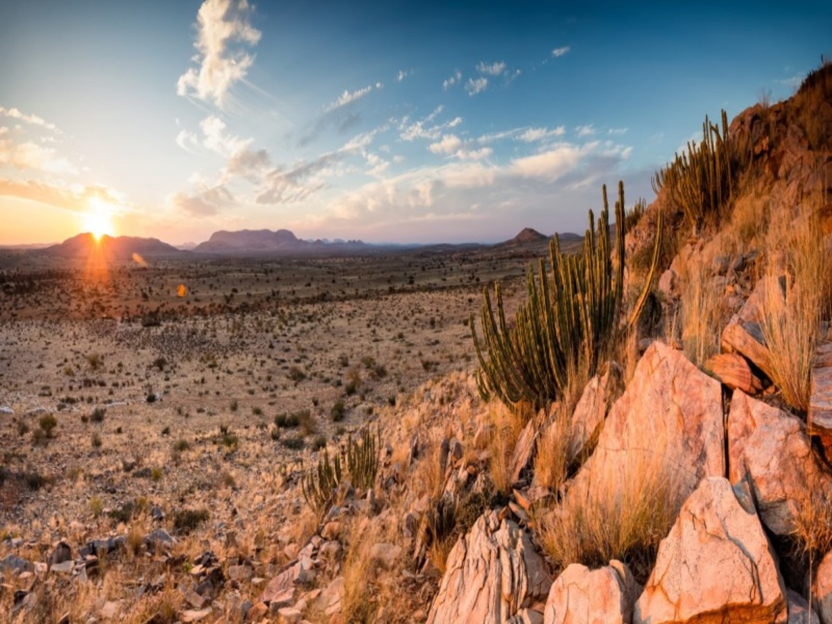 Kalahari > Windhoek (330 Km) 0