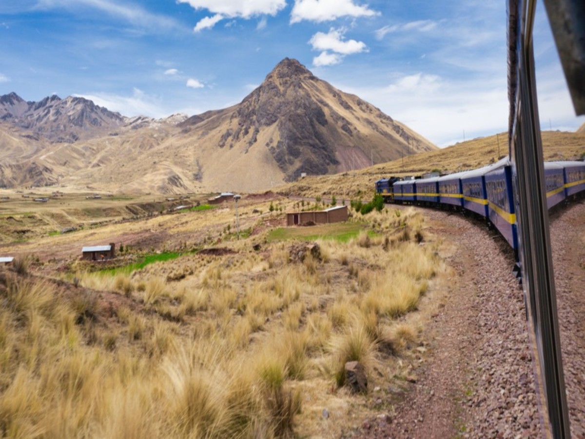 Mercredi / Cusco / Puno (Train Titicaca Wanchaq Lago Titicaca 0710 1740) 0