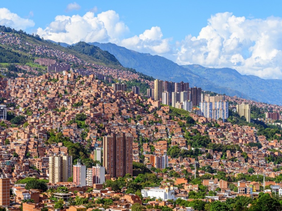 Salento > Pereira (40km 01h20) > Medellin (45mn De Vol) > Santa Elena > Medellin (40km – 01h) 0