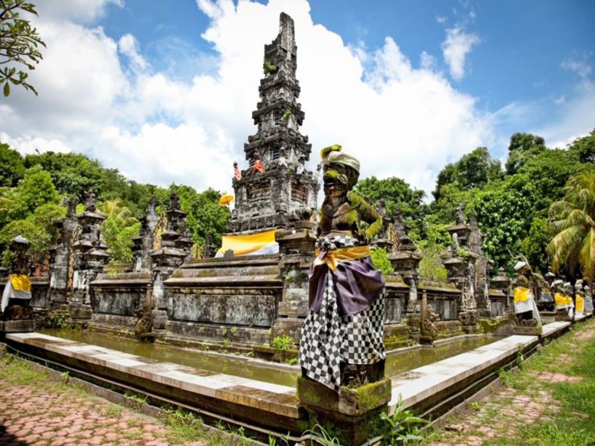 Sanur, Denpasar (Env. 15kms) 0