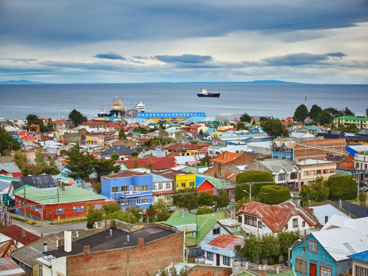 Santiago > Punta Arenas > Puerto Natales 0