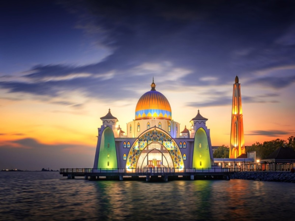 Kuala Lumpur   Malacca (Env. 155 Km) 0