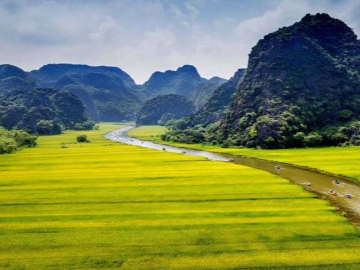 Halong > Ninh Binh (Env. 140 Km) 0
