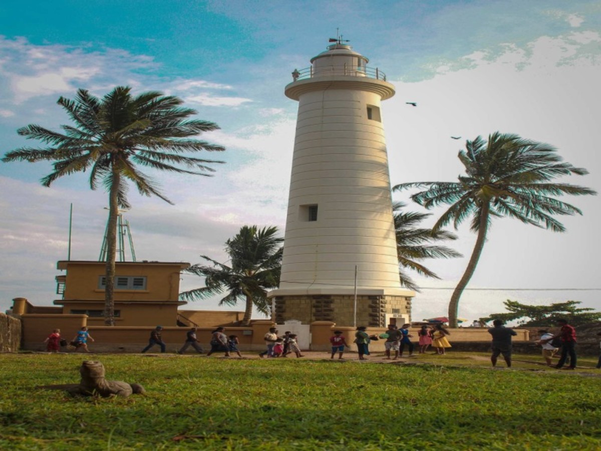 Wadduwa > Colombo > France (Env. 80 Km) 0