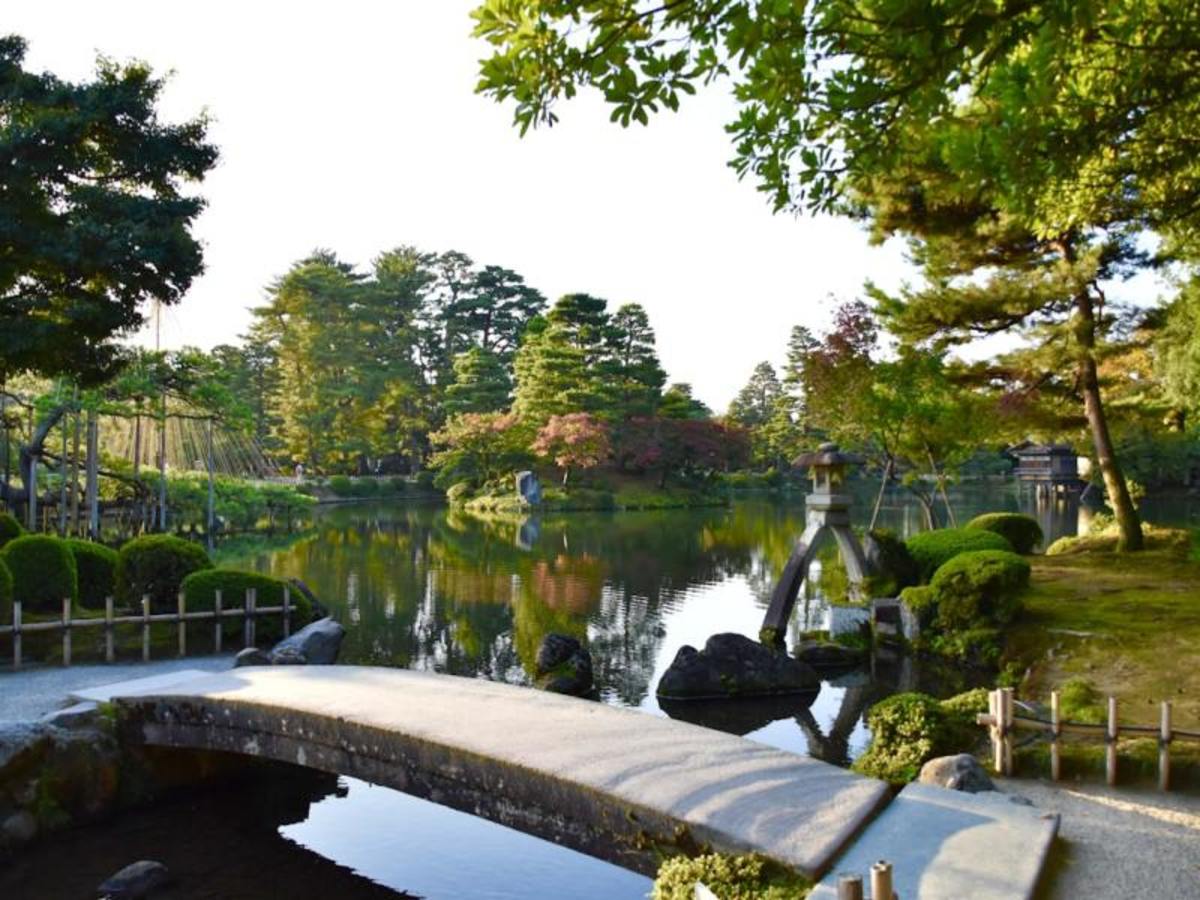 Fukui > Kanazawa > Shirakawago > Takayama (210 Km) 0
