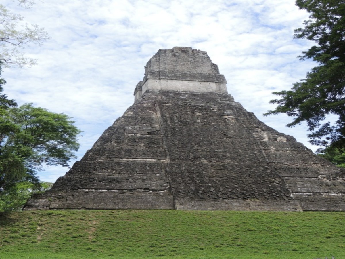 Flores > Tikal > Flores (130 Km/02 H30) 0