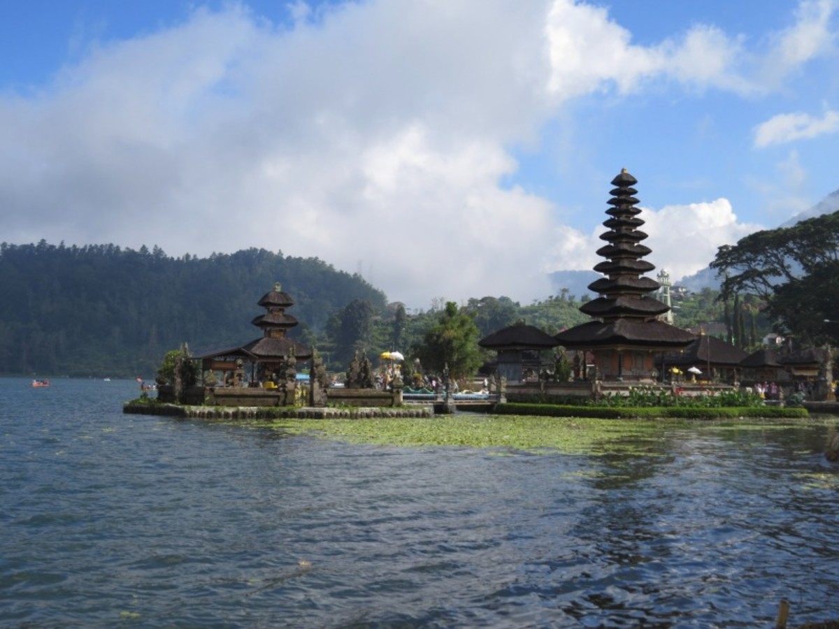 Pemuteran > Ubud (Env. 130 Km) 0