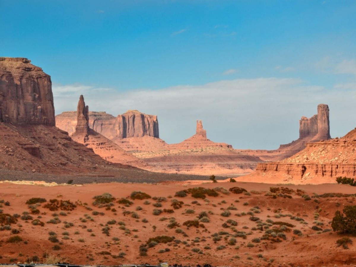Flagstaff > Sunset Crater Volcano > Monument Valley > Page (Env. 600 Km, 6h) 0
