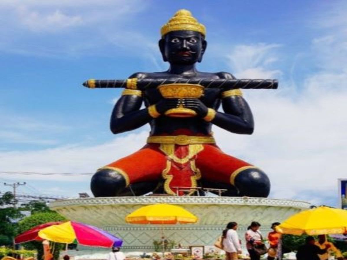 Siem Reap > Battambang (Env. 165 Km) 0
