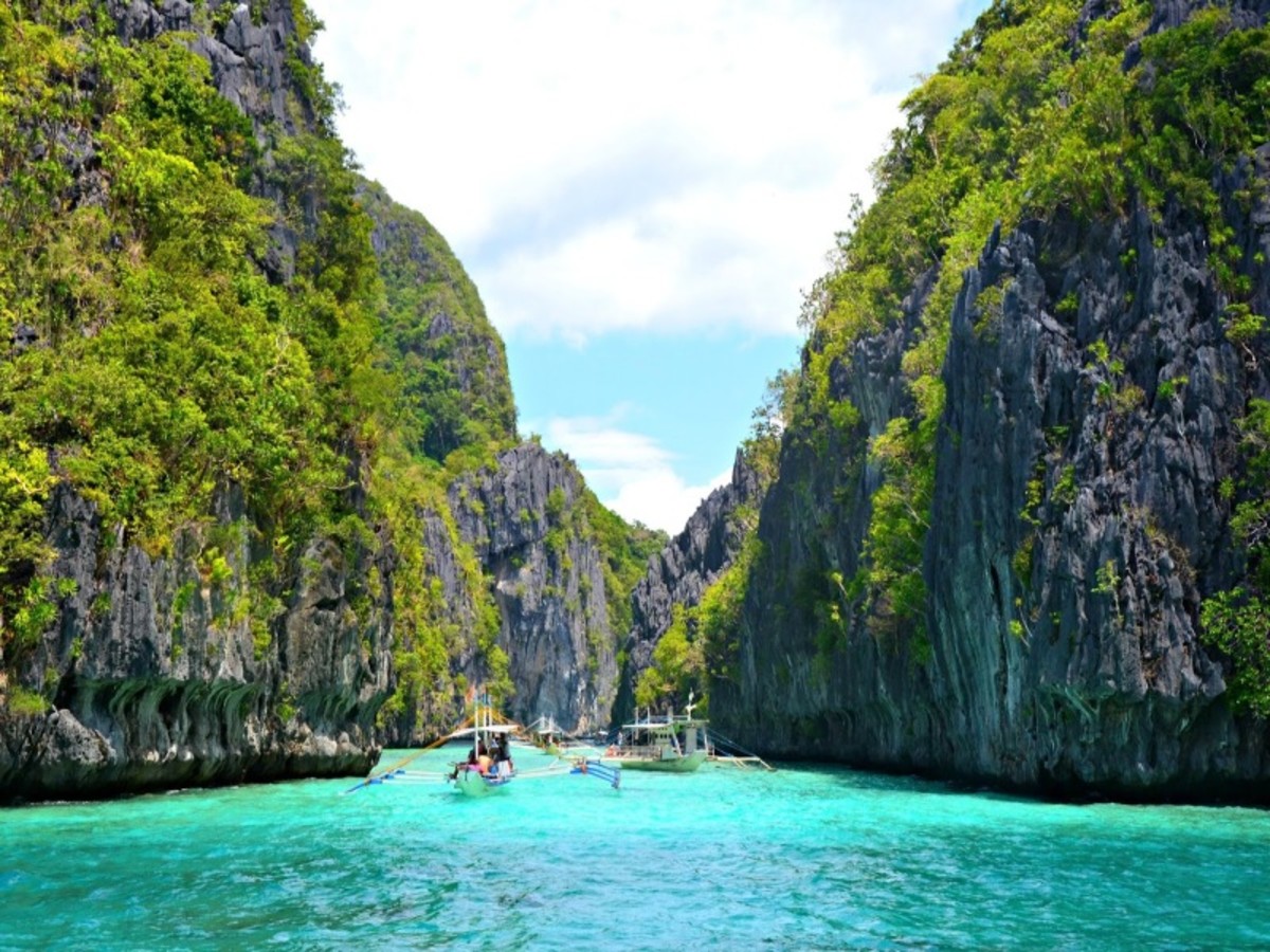 El Nido > Cebu (Env. 10 Km) Avion (1h40) 0