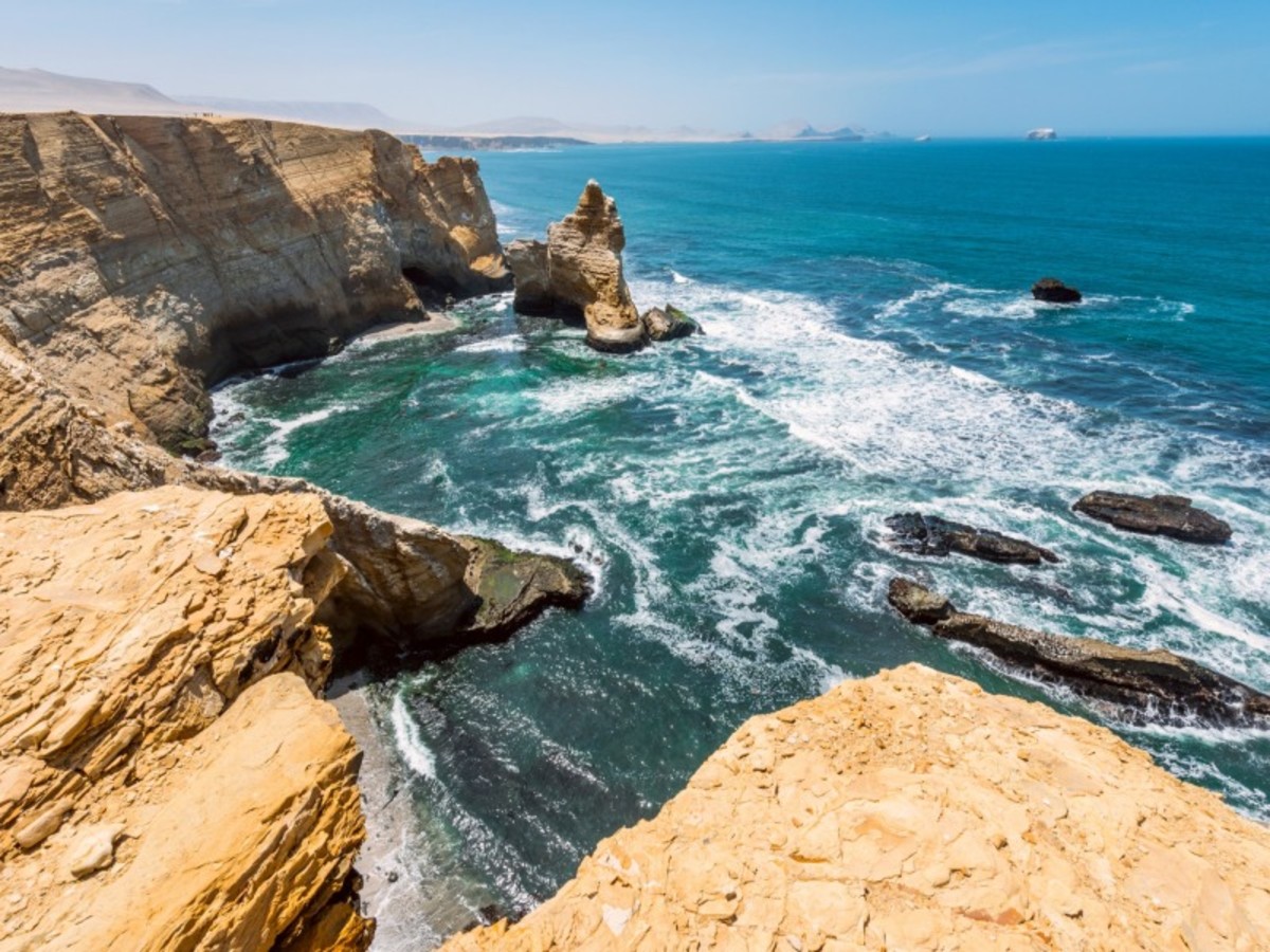 Lima> Paracas > Ica > Nasca (470 Km / Environ 07h) 0