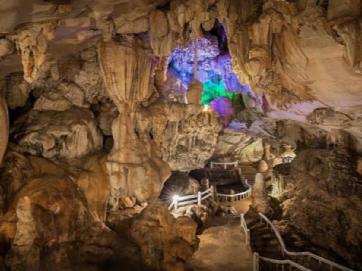 Vang Vieng > Nam Ngum (Env. 30 Km) 0