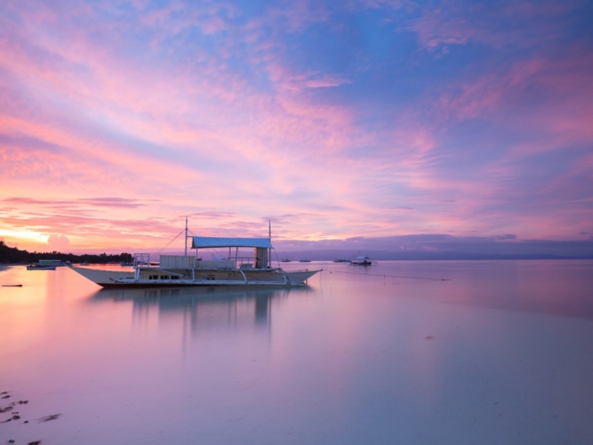 Siquijor > Bohol (Env. 30 Km) Ferry (2h30) 0