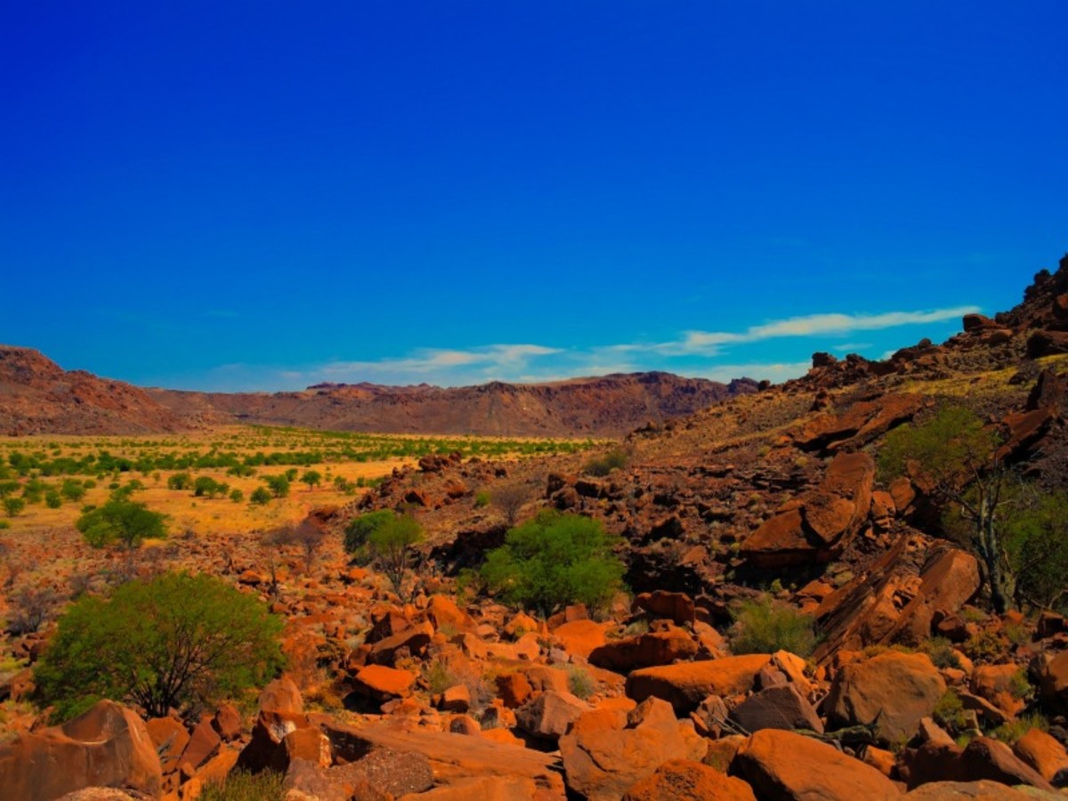 Parc National D’etosha > Twyfelfontein (285 Km) 0