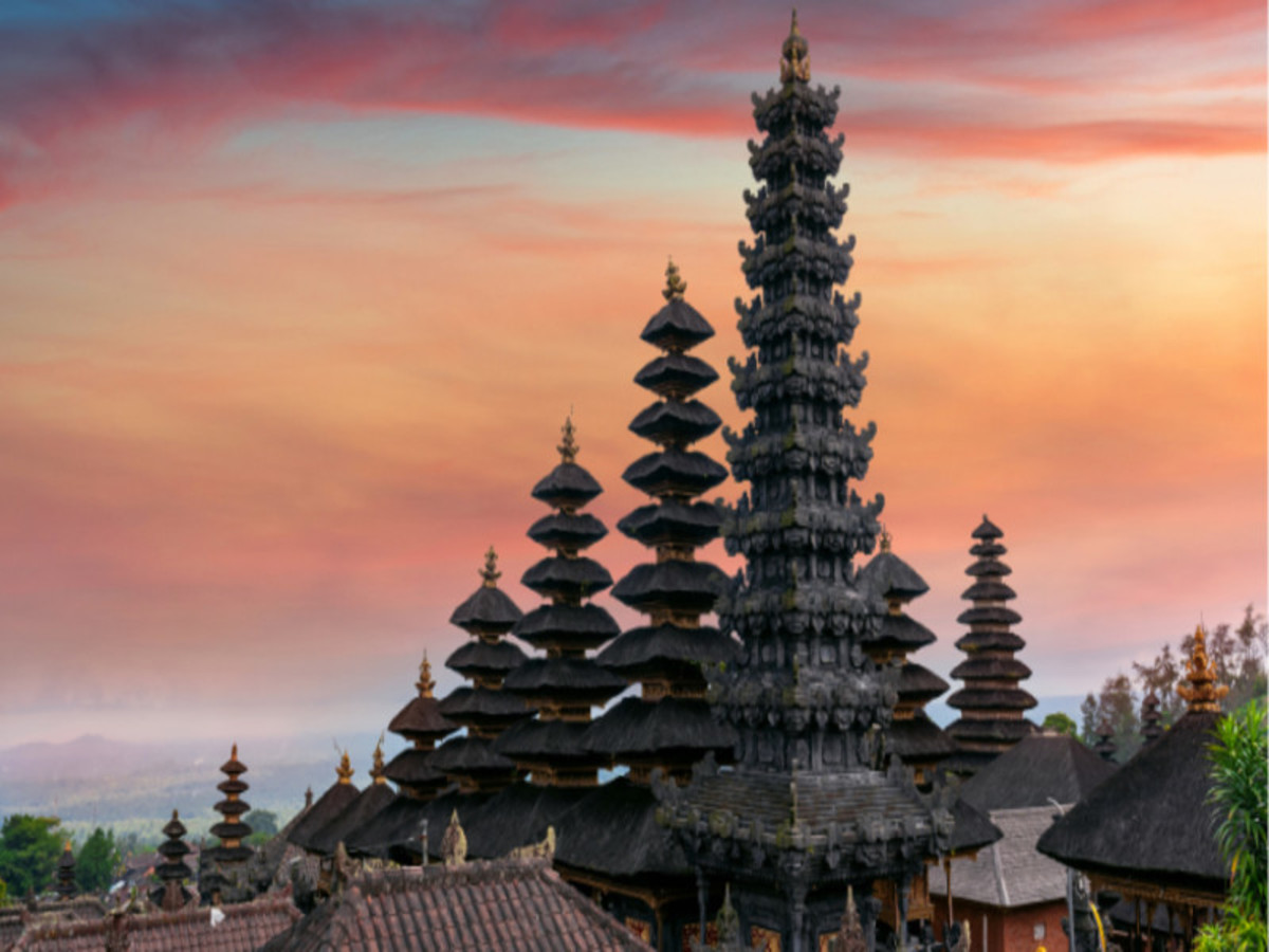 Ubud > Besakih > Sanur 0